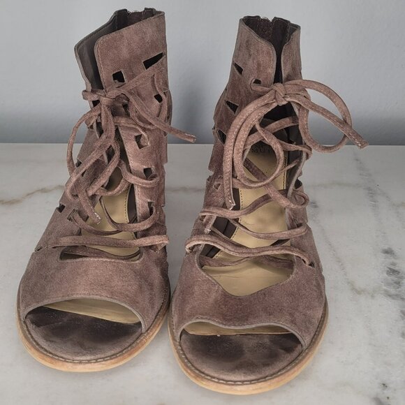 Vince Camuto Taupe Suede Cutout Lace-Up Heeled Sandals – Size 12 - Picture 5 of 11